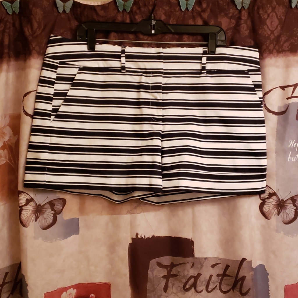 Cuffed Shorts